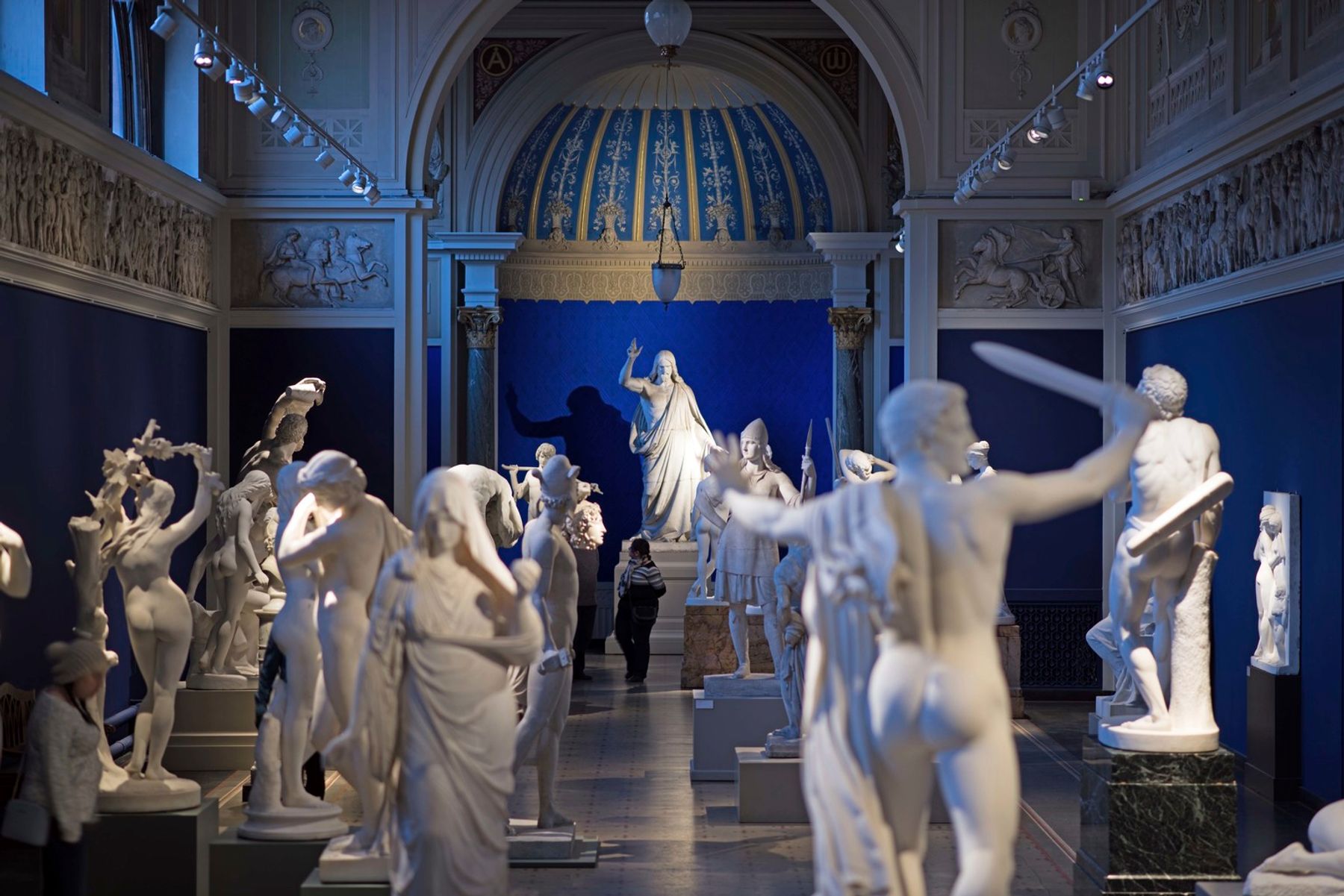 New Carlsberg Glyptotek, Copenhagen. Architecture: Erik Møller Architects. Lighting design: Lightscapes, Fredensborg, electrical designer: Gert Carstensen. Photography: Johan Elm, Stockholm.