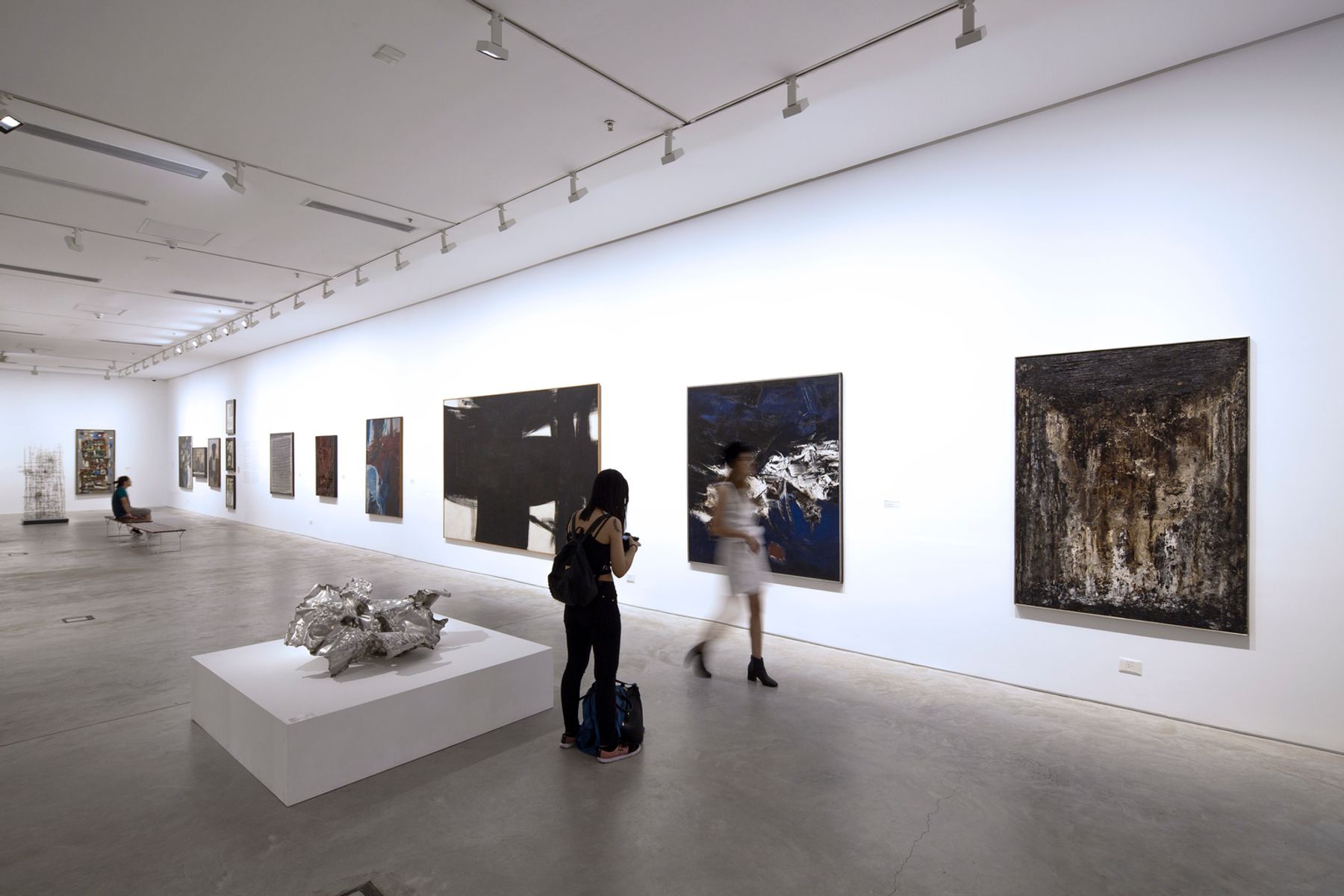 Museo de Arte Moderno de Buenos Aires, Buenos Aires. Architecture: Estudio M/SG/S/S/S + Arq. Matias Ragonese, Buenos Aires. Exhibition design: Equipo Museo Moderno. Lighting design: Francisco Meilan - GNBA Consultores. Photography: Edgar Zippel, Berlin.