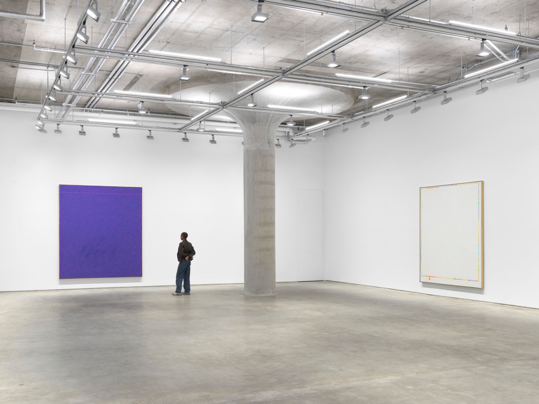 Harper´s Chelsea Gallery, New York. Lighting design: Studio MDA, New York. Exhibition: “Young-Il Ahn – Water, Space, California”. Photography: Dan Bradica.