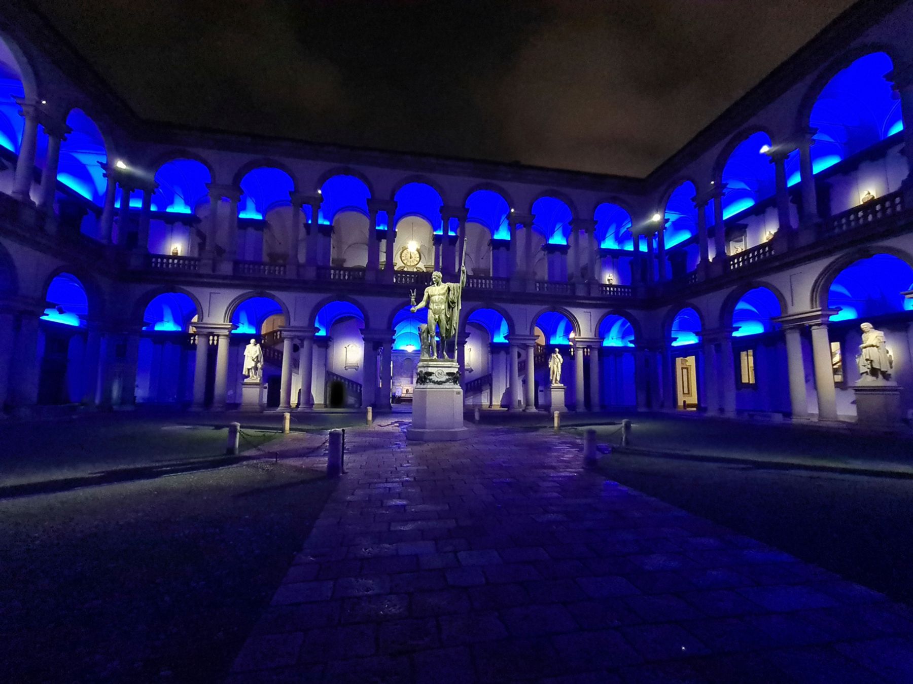 Pinacoteca Brera, Milan. Lighting design: Alessandra Quarto, Angelo Rossi, Milan. Electrical engineering: Protec. Photography: ERCO