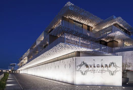 Illuminated Bulgari Resort Dubai facade using ERCO wallwashers for orientation and accentuation.