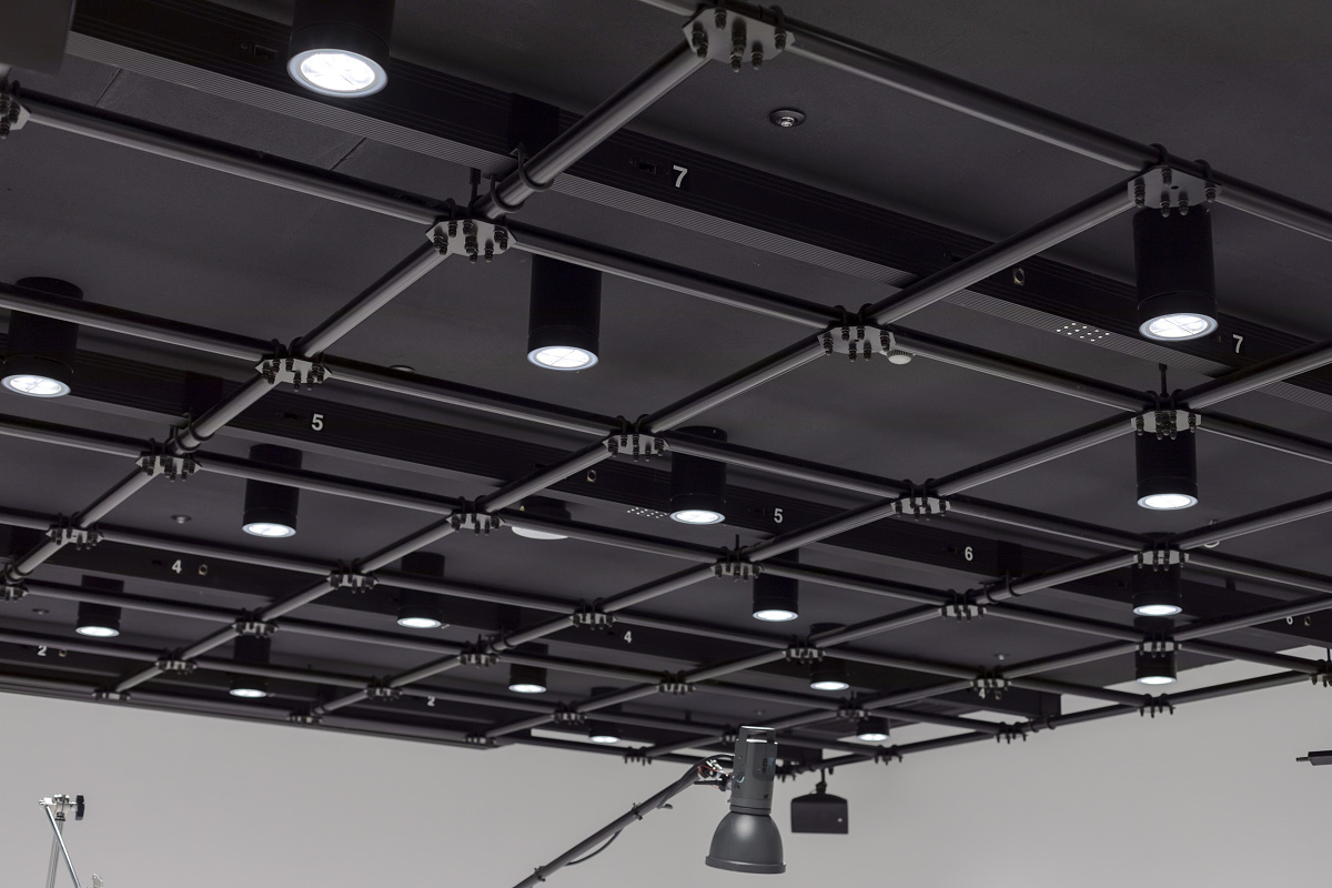 ERCO LED lighting system on the ceiling at Amorepacific headquarters, Seoul.