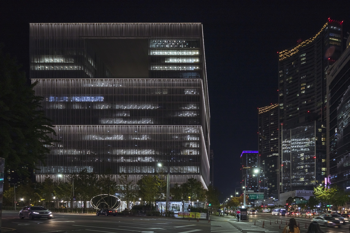 Amorepacific HQ in Seoul illuminated with modern LED lighting for visual comfort.