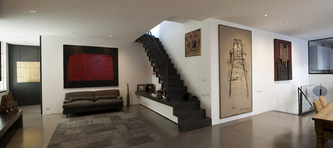 Anna Marra Gallery, Rome: Art and architecture illuminated by Light Board spotlights.