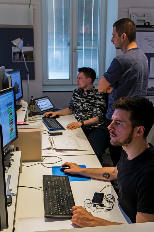 Archimedes agency offices in Berlin: Staff working with ERCO lighting solutions.
