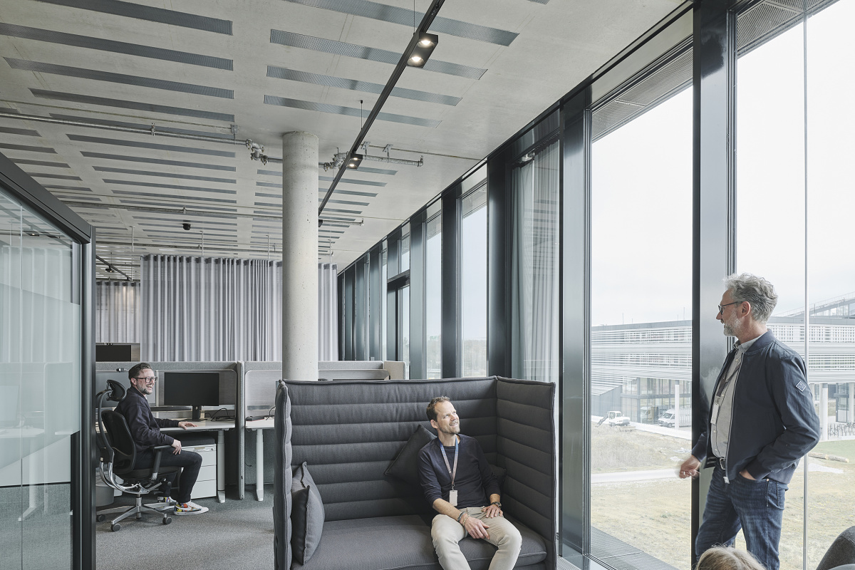 Baramundi Software AG office featuring ERCO Skim track downlights for flexible task lighting.