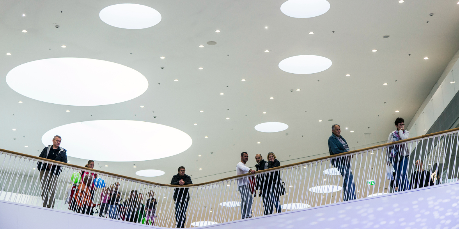 Bory Mall Bratislava: Architecturally aesthetic design with ERCO Skim downlights for pleasant illumination.