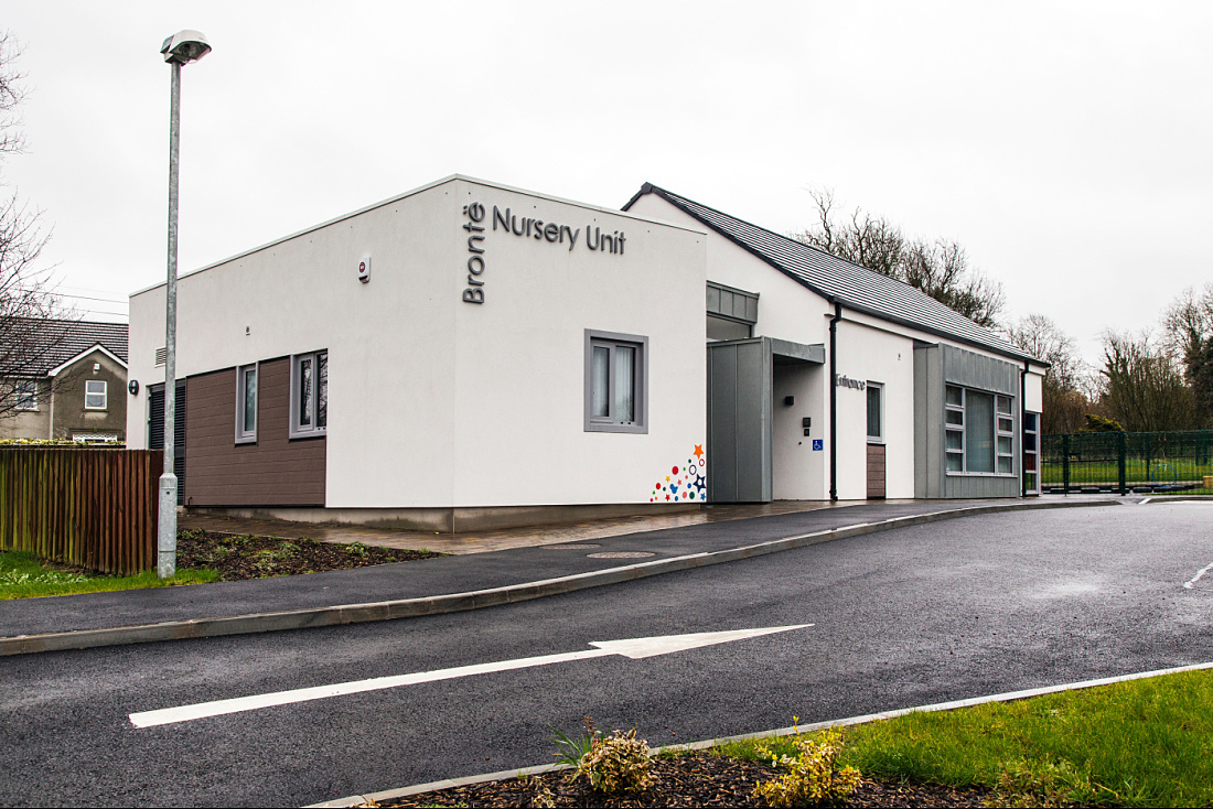 Brontë Nursery in Rathfriland, a welcoming learning environment with ERCO lighting.