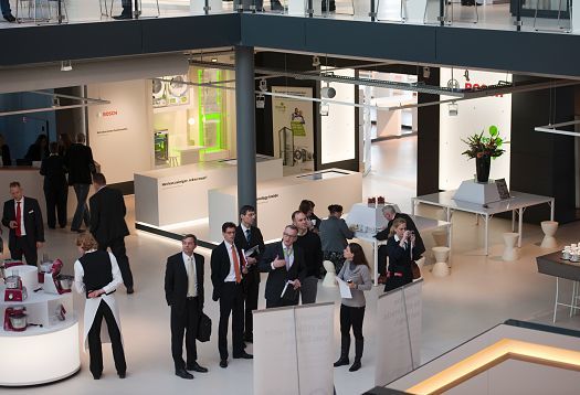 ERCO LED lighting at BSH headquarters in Hoofddorp, Netherlands, for efficient and comfortable illumination.
