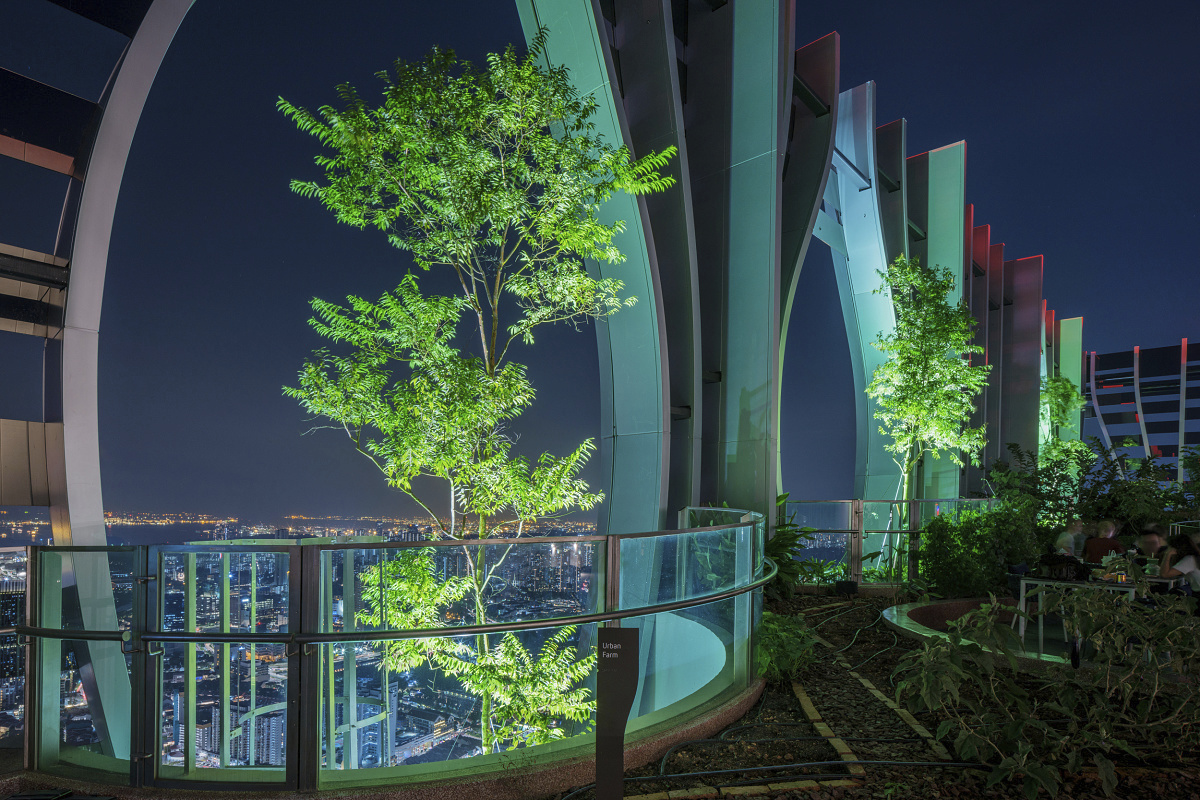 ERCO LED lighting at CapitaSpring Singapore: Sustainable Sky Garden lighting with Tesis in-ground luminaires.