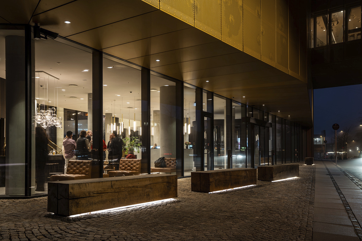 ERCO Skim and Quintessence recessed luminaires at Carlsberg HQ, Copenhagen.