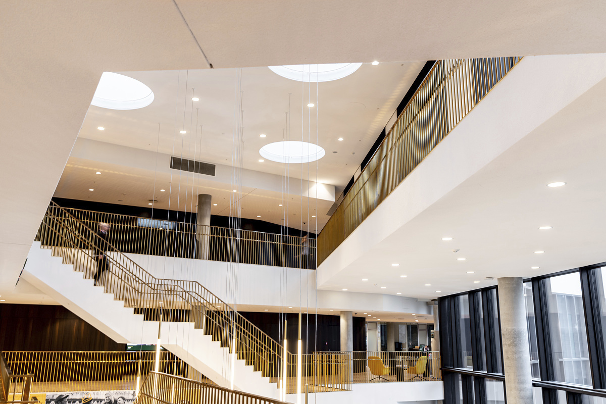 ERCO Skim und Quintessence Einbauleuchten im Carlsberg Hauptquartier, Kopenhagen.