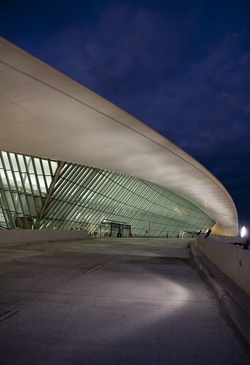 Carrasco International Airport in Montevideo, Uruguay, illuminated with ERCO lighting.