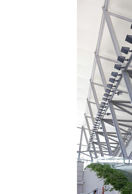 ERCO Optec spotlights illuminate the Carrasco International Airport terminal in Uruguay.