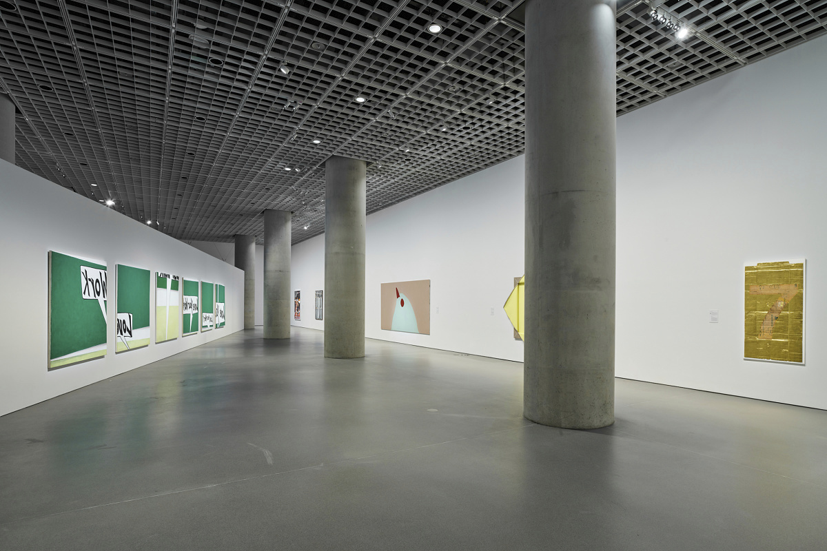 Amorepacific Museum of Art exhibition in Seoul, illuminated by ERCO spotlights.