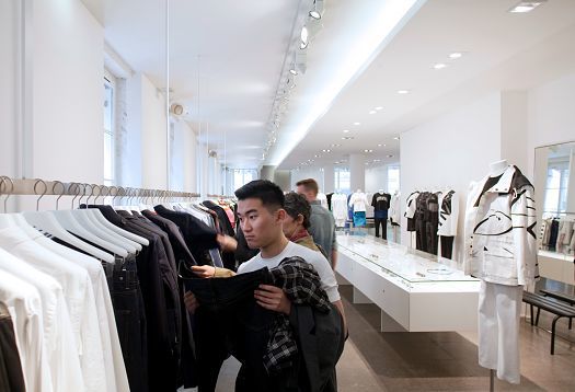ERCO LED lighting in Colette store, Paris: Accent lighting highlights fashion and accessories.