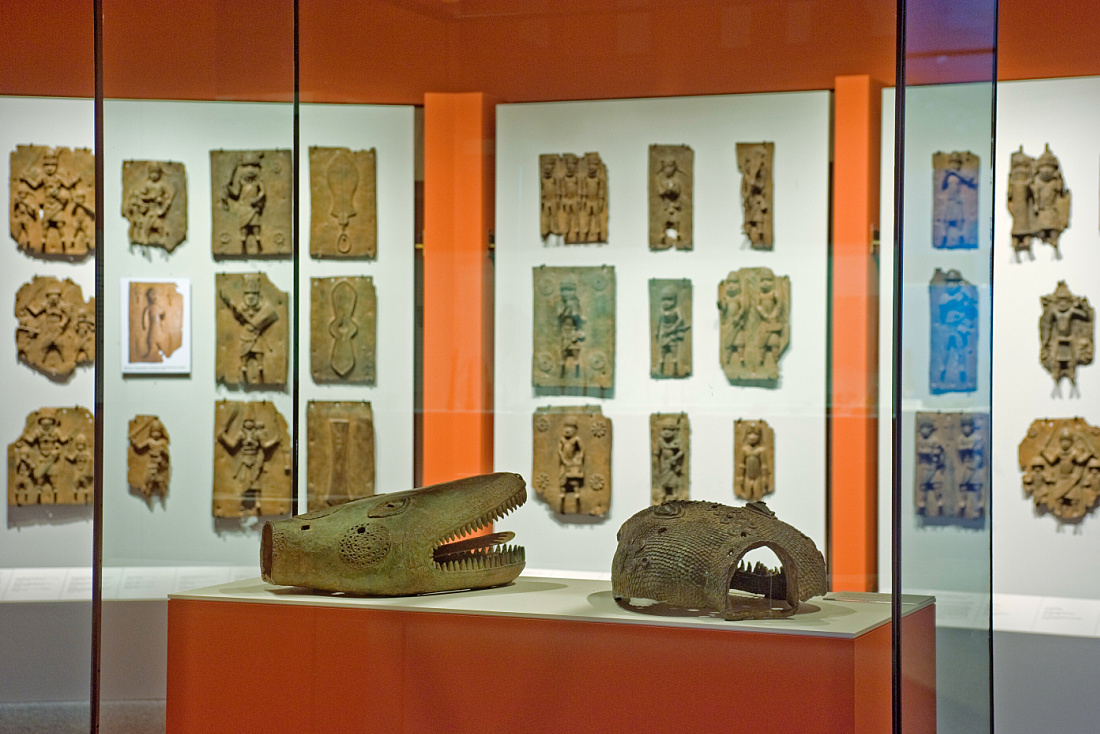 Ethnological Museum exhibit of African art, illuminated by ERCO Optec LED spotlights.