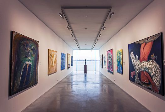 ERCO LED lighting in Danubiana Art Museum, Bratislava, accentuating artworks and providing uniform wallwashing.