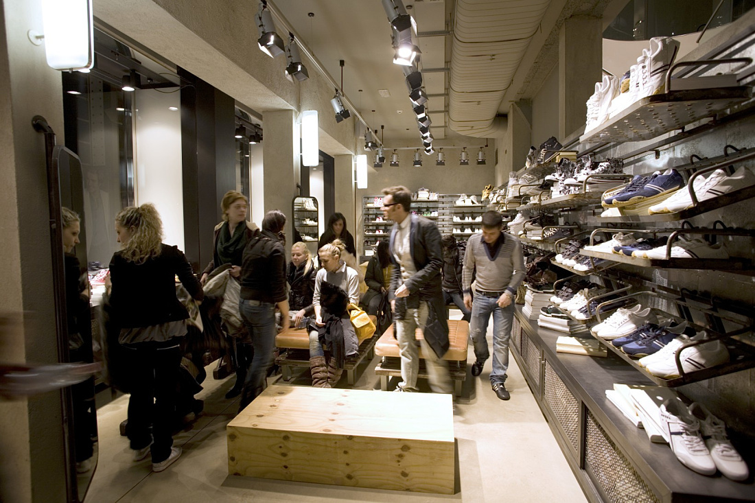 Diesel Flagship Store in Milan, featuring ERCO LED lighting for modern store design.