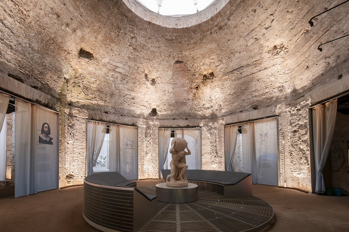 ERCO Kona projectors illuminate the Domus Aurea in Rome, highlighting the architecture.