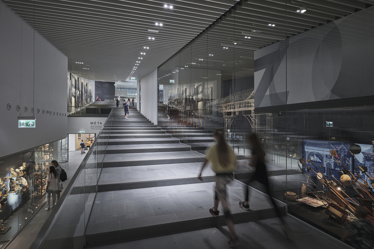 Interior of the Budapest Ethnographic Museum featuring ERCO LED lighting.