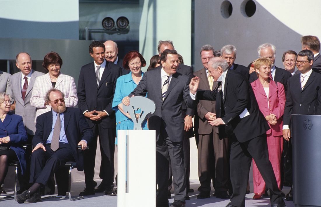 The opening of the Federal Chancellery in Berlin with Gerhard Schröder and guests.