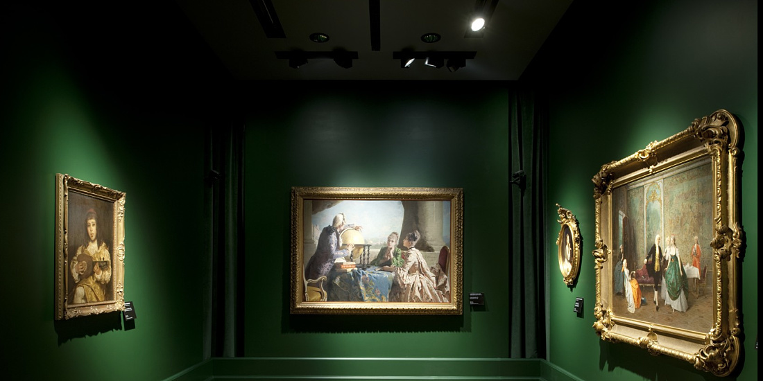 Gallerie d’Italia illuminated by ERCO LED spotlights, showcasing art in restored city palaces.