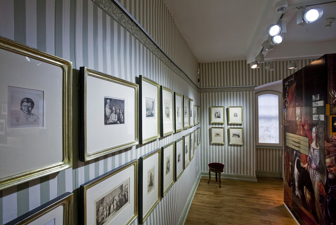 Grimm Brothers House Museum featuring Optec LED spotlights for color temperature contrast in exhibits.