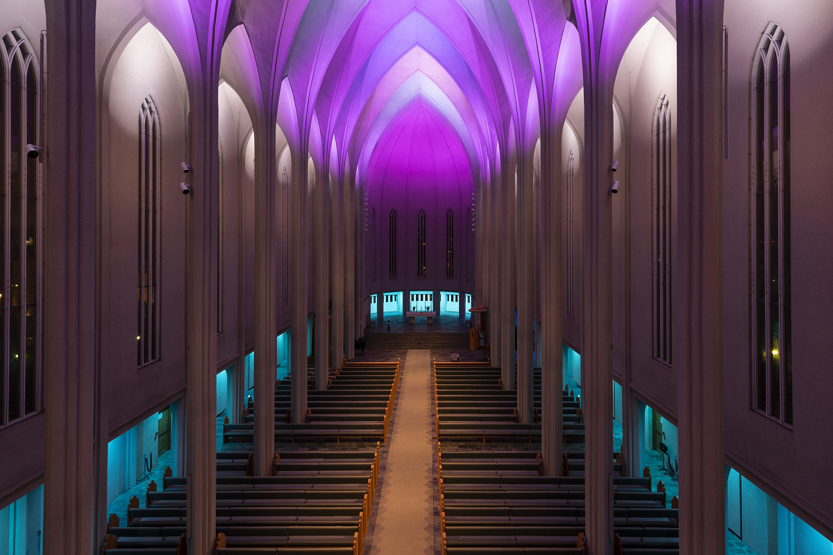 Hallgrímskirkja interior featuring ERCO LED lighting with tunable white for HCL.