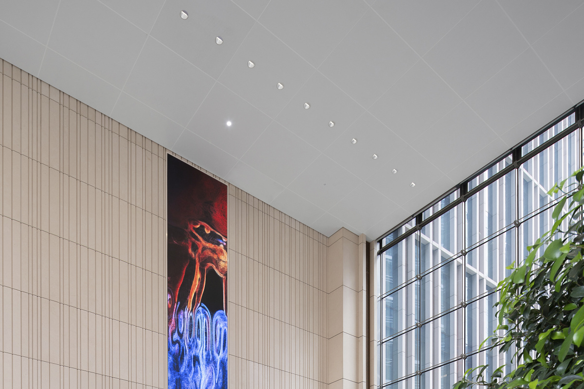 ERCO Quintessence recessed luminaires providing glare-free lighting in Hengdian headquarters, Hangzhou.