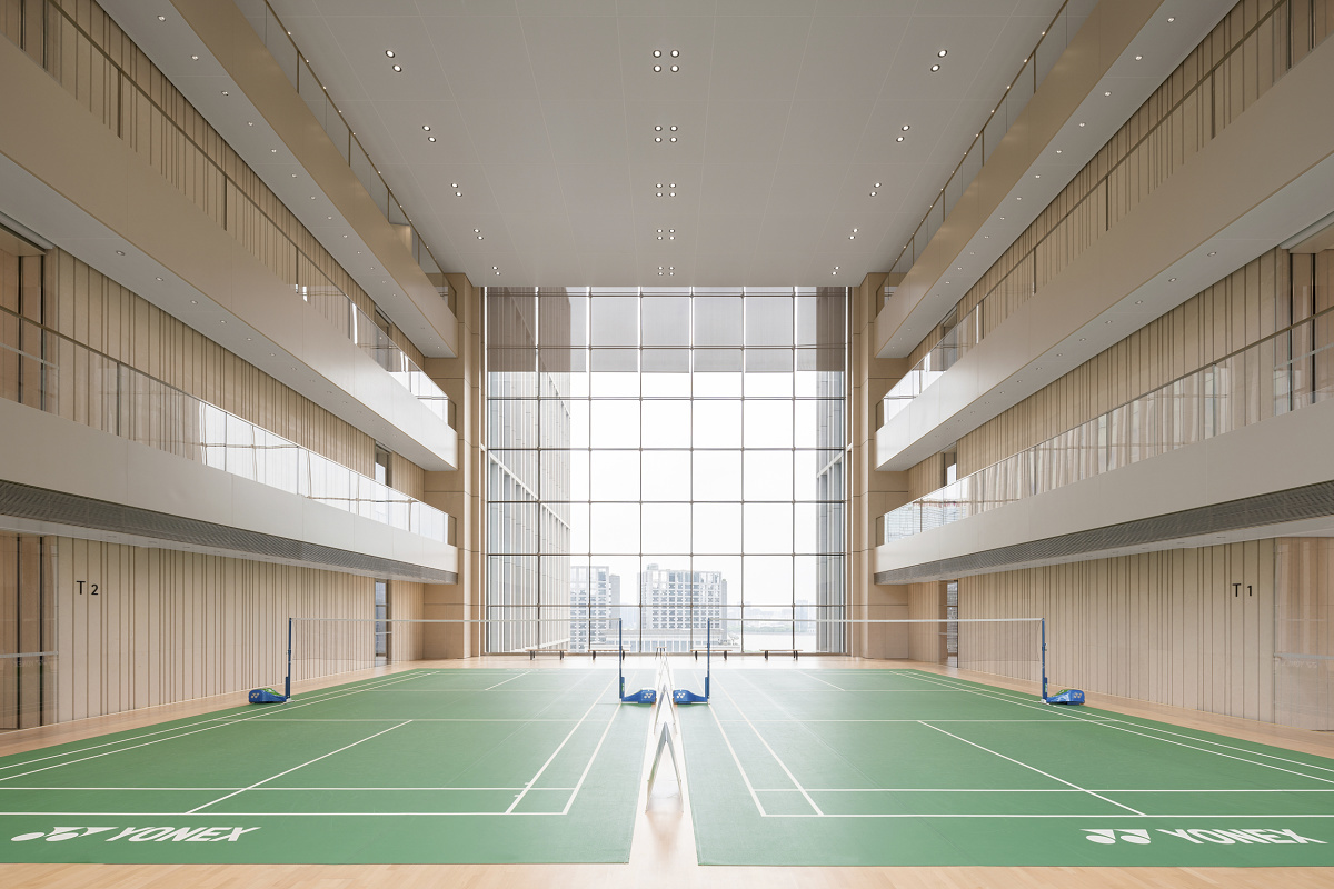 Badminton court in Hengdian headquarters, Hangzhou, featuring ERCO high-lumen recessed luminaires.