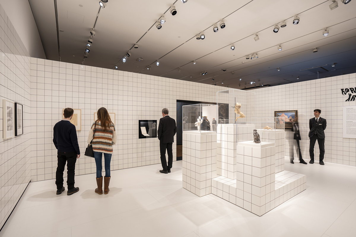 ERCO Parscan spotlights illuminate art in Oslo's Munch Museum, enabling flexible exhibits.