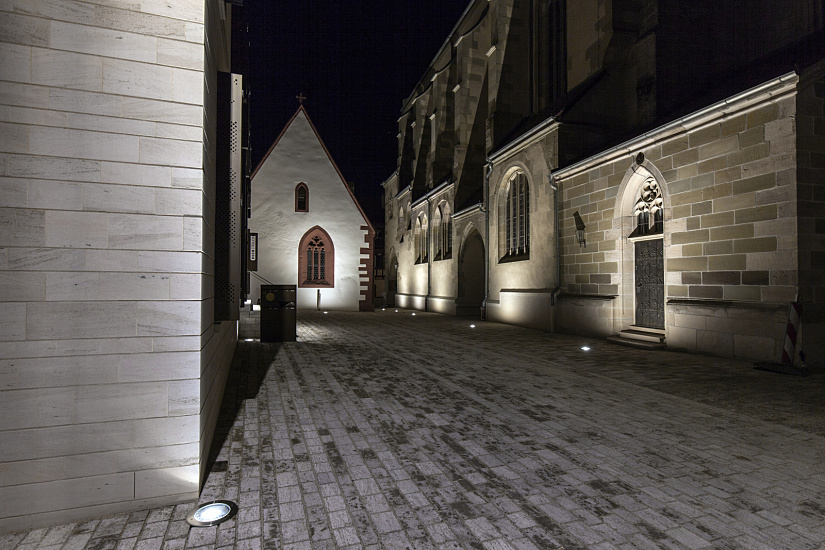 ERCO LED lighting accentuates Iphofen's architecture, highlighting historic and modern elements of the town.