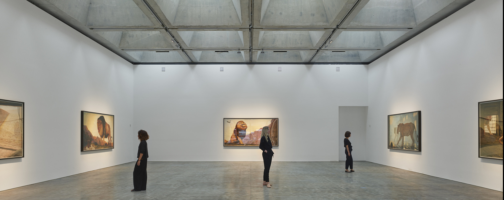 Kasmin Gallery interior featuring ERCO lighting for flexible art displays.