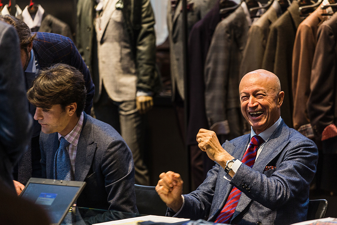 Kiton store in Milan: Customers enjoy high-end menswear, accentuated by ERCO LED lighting.