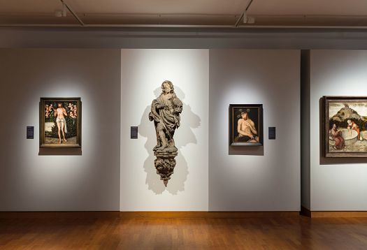 LED lighting highlights Renaissance art in Kronachs Fränkische Galerie, showcasing paintings and sculptures.