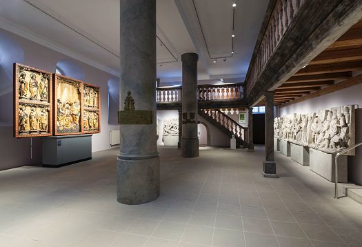 Kronach Gallery: LED lighting enhances Late Gothic and Renaissance art in the Rosenberg Fortress museum.