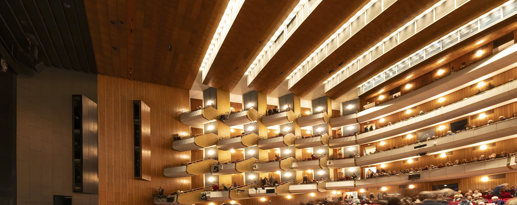Auditorium of Hamburg State Opera featuring efficient ERCO LED lighting.