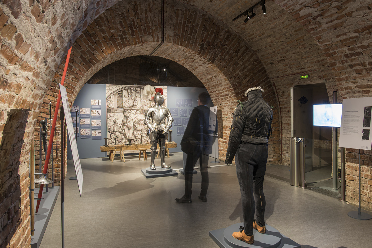 ERCO Eclipse spotlights illuminate temporary exhibits in Stockholms Royal Armoury, enhancing historical artifacts.