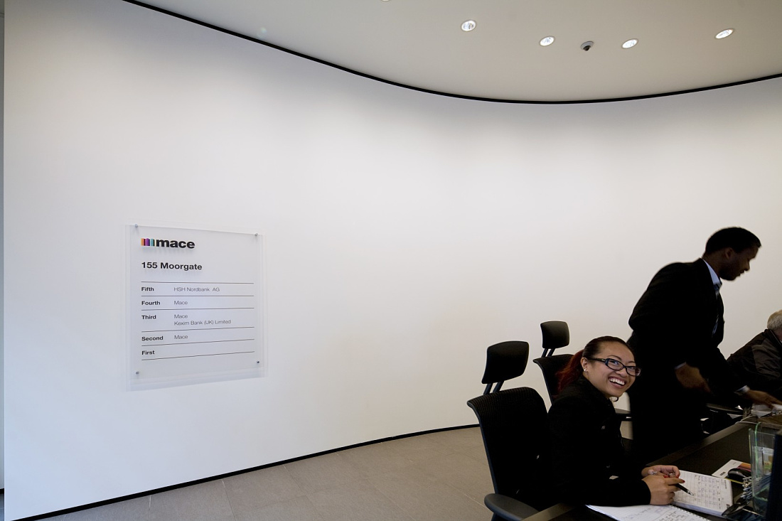 Mace headquarters in London, featuring Quintessence LED wallwashers in the office.