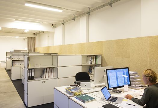 ERCO Jilly downlights provide flexible office lighting for mai public relations in Berlin.