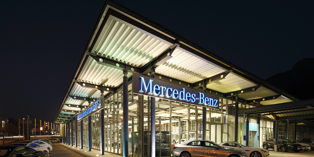 Mercedes-Benz showroom in Lugano featuring energy-efficient LED lighting by ERCO.