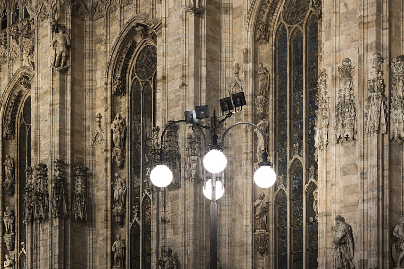 Milan Cathedral facade illuminated by ERCO LED projectors for energy-efficient lighting.