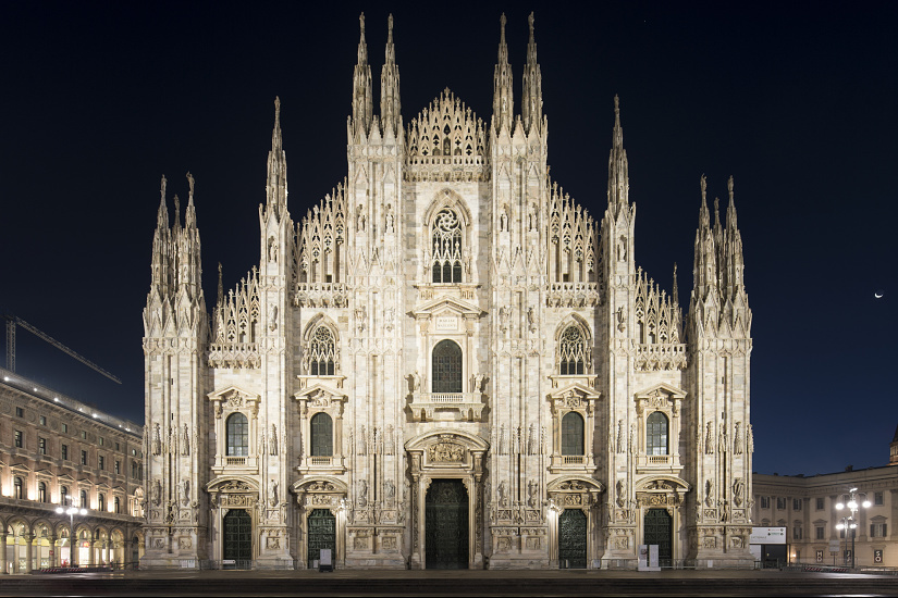 Milan Cathedral illuminated at night with ERCO LED lighting, enhancing details and energy efficiency.