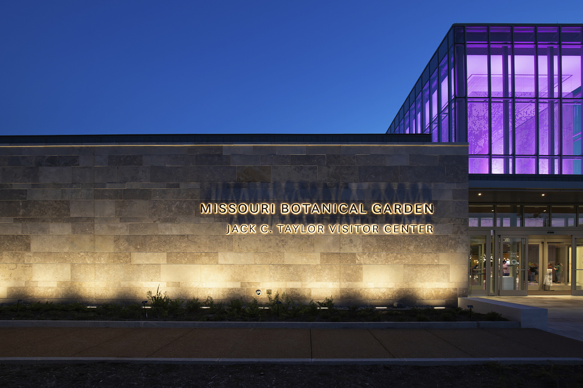 Missouri Botanical Garden Visitor Center illuminated with ERCO outdoor lighting.