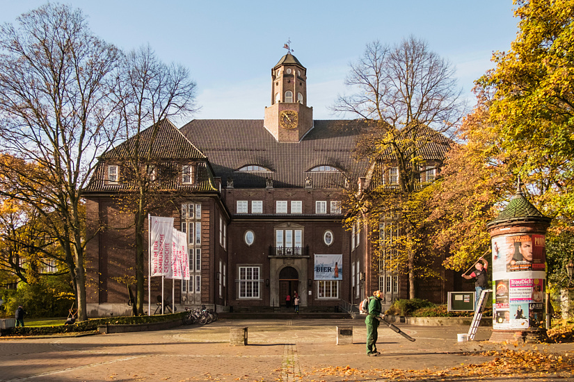 Museum für Hamburgische Geschichte featuring ERCO accent lighting for the 