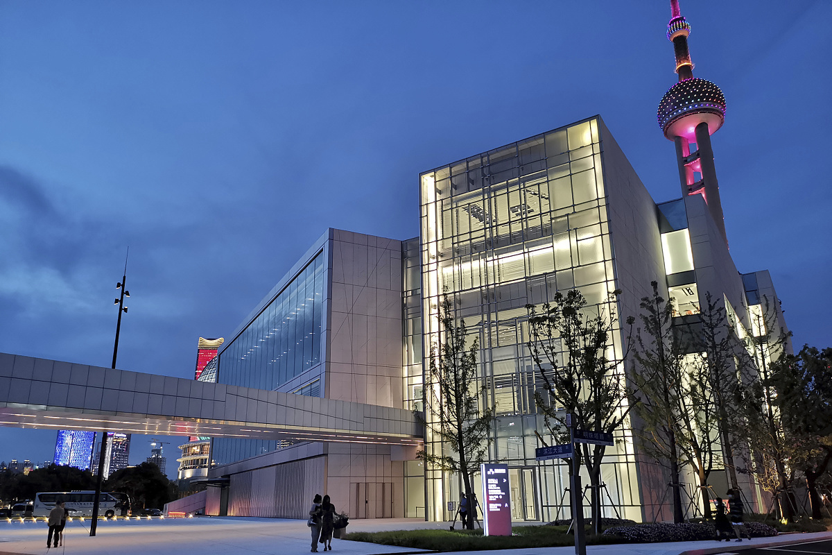 Museum of Art Pudong, Shanghai, featuring ERCO LED lighting for high visual comfort.