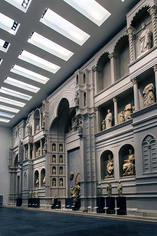 ERCO lighting in the Museum of the Cathedral, Florence, highlighting sculptures.