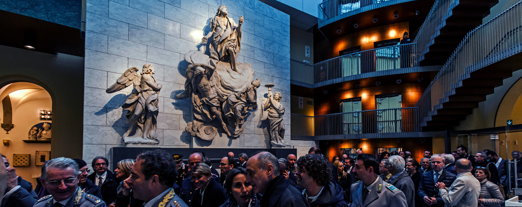 ERCO lighting enhances sculptures in the Museum of the Cathedral, Florence.