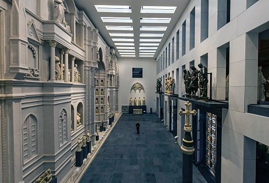 Florence Cathedral Museum featuring ERCO lighting enhancing the sculptures.